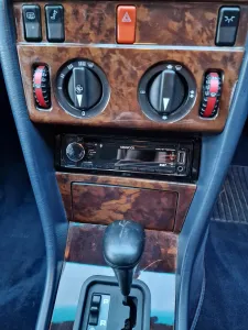 R 300